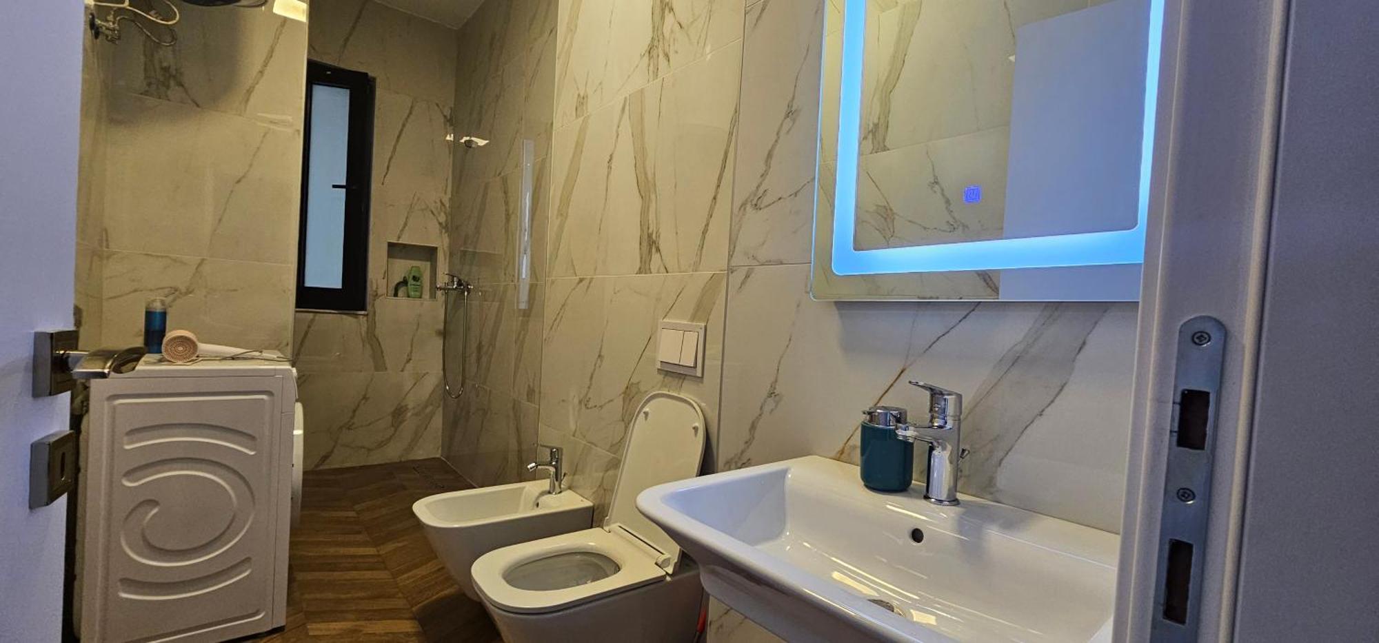 Free Parking Tirana Modern Escape Apartment ภายนอก รูปภาพ