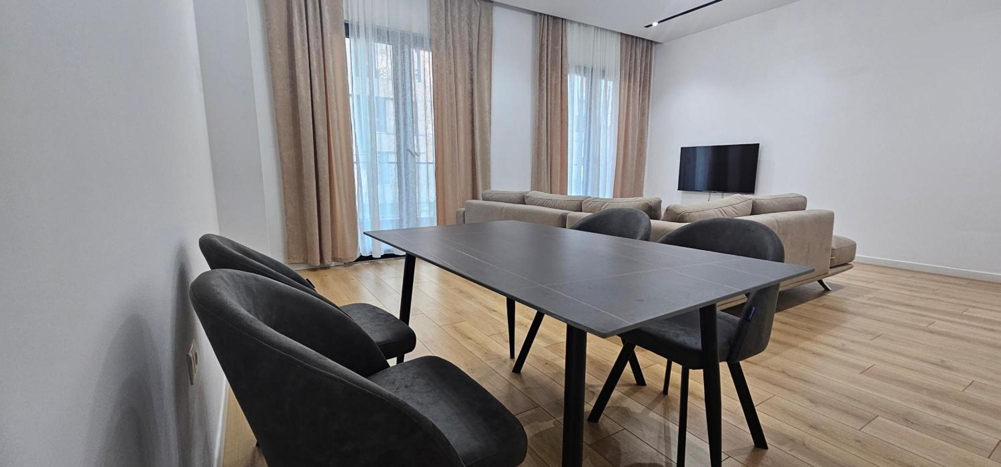 Free Parking Tirana Modern Escape Apartment ภายนอก รูปภาพ