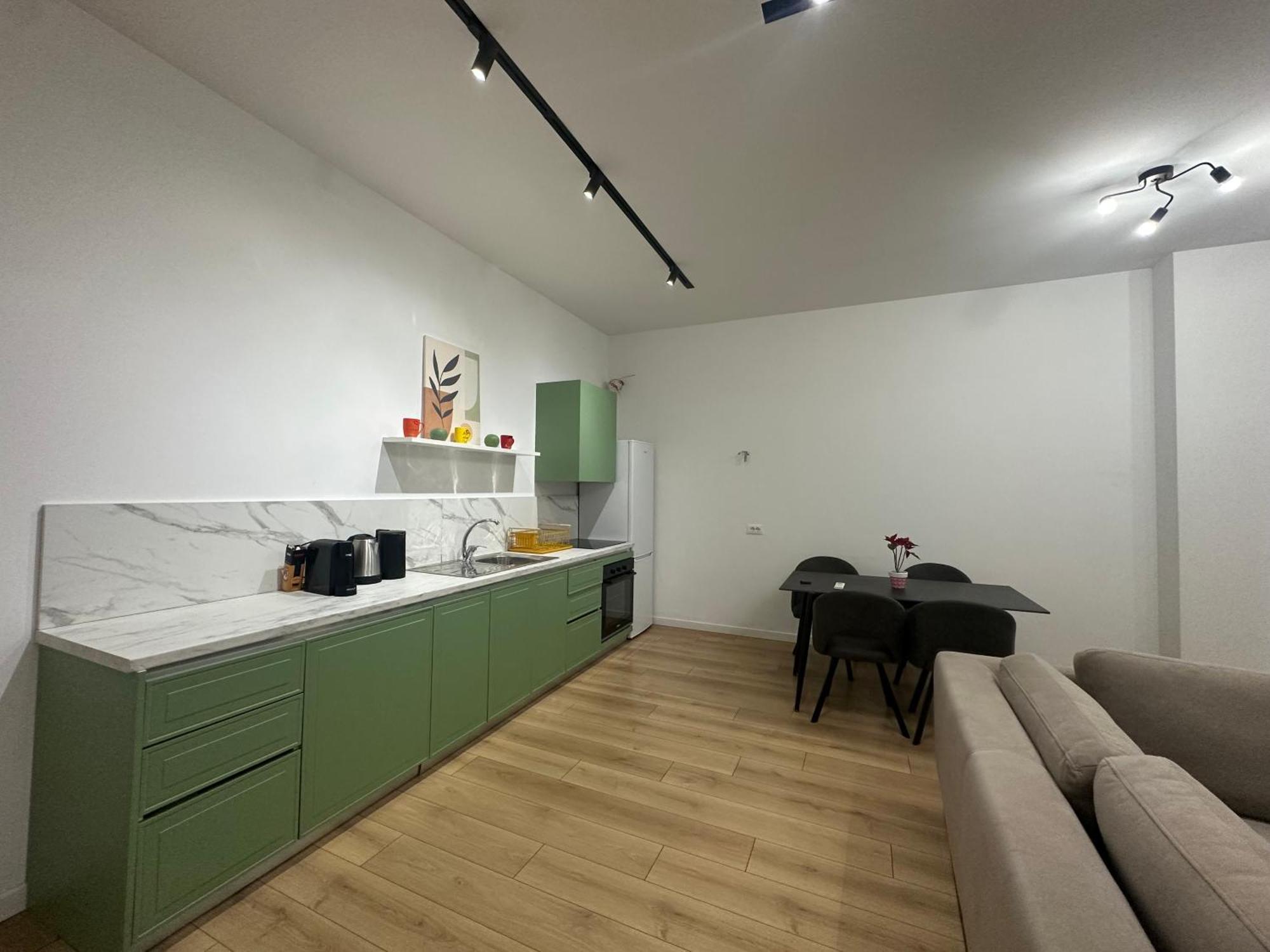 Free Parking Tirana Modern Escape Apartment ภายนอก รูปภาพ