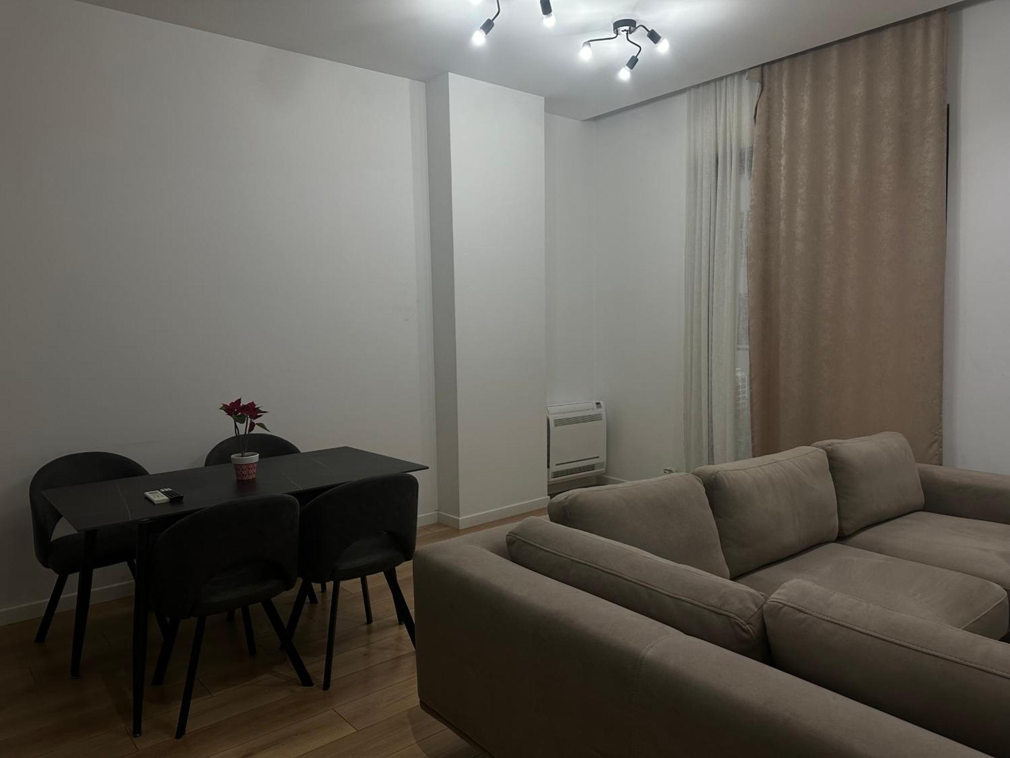 Free Parking Tirana Modern Escape Apartment ภายนอก รูปภาพ